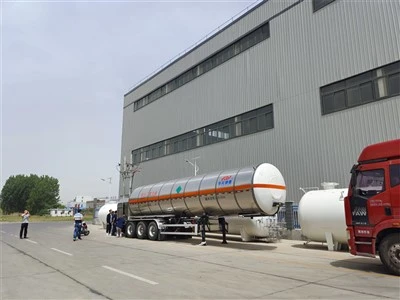 販売のためのCo2セミトレーラーを輸送する中国工場